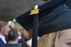 Some students willing to pay £23k tuition fees, survey finds
